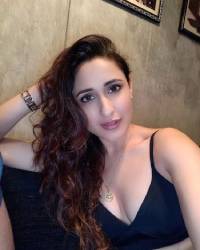 Mallika  Surat Excort Agency Girl 